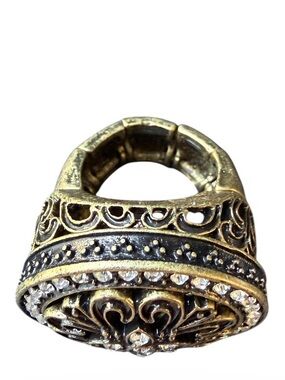 Vintage-Style Gold Tone Rhinestone Statement Ring